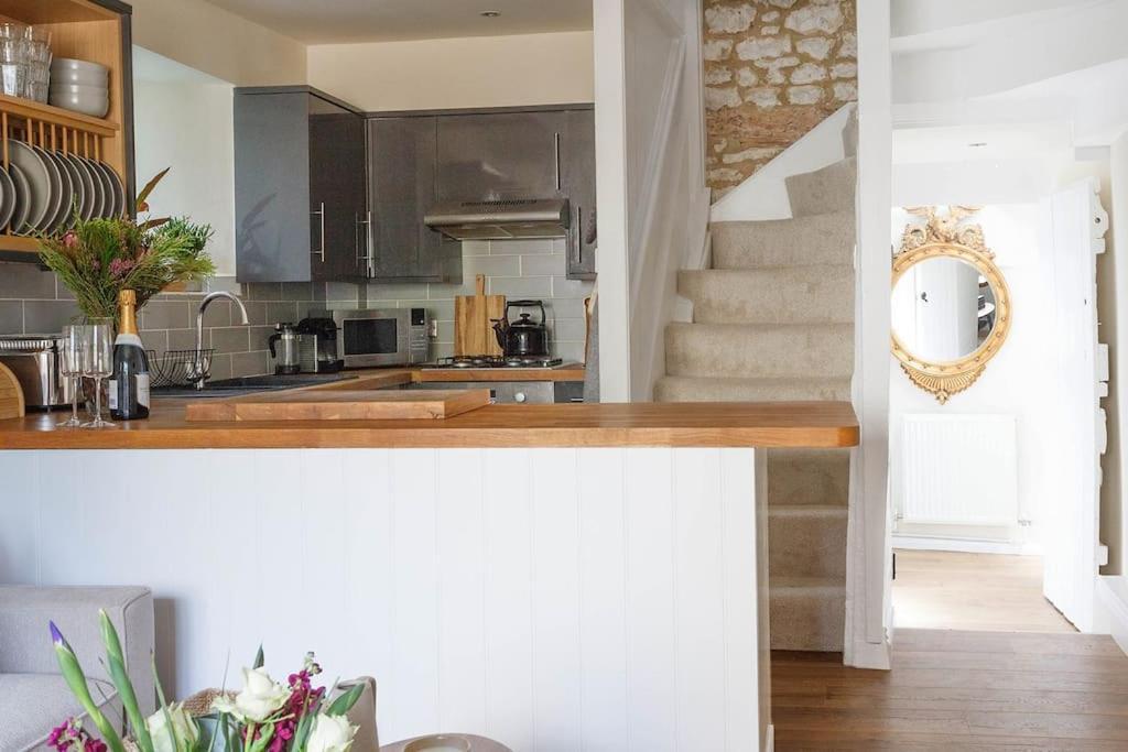 Stylish Painswick Getaway Villa Eksteriør bilde